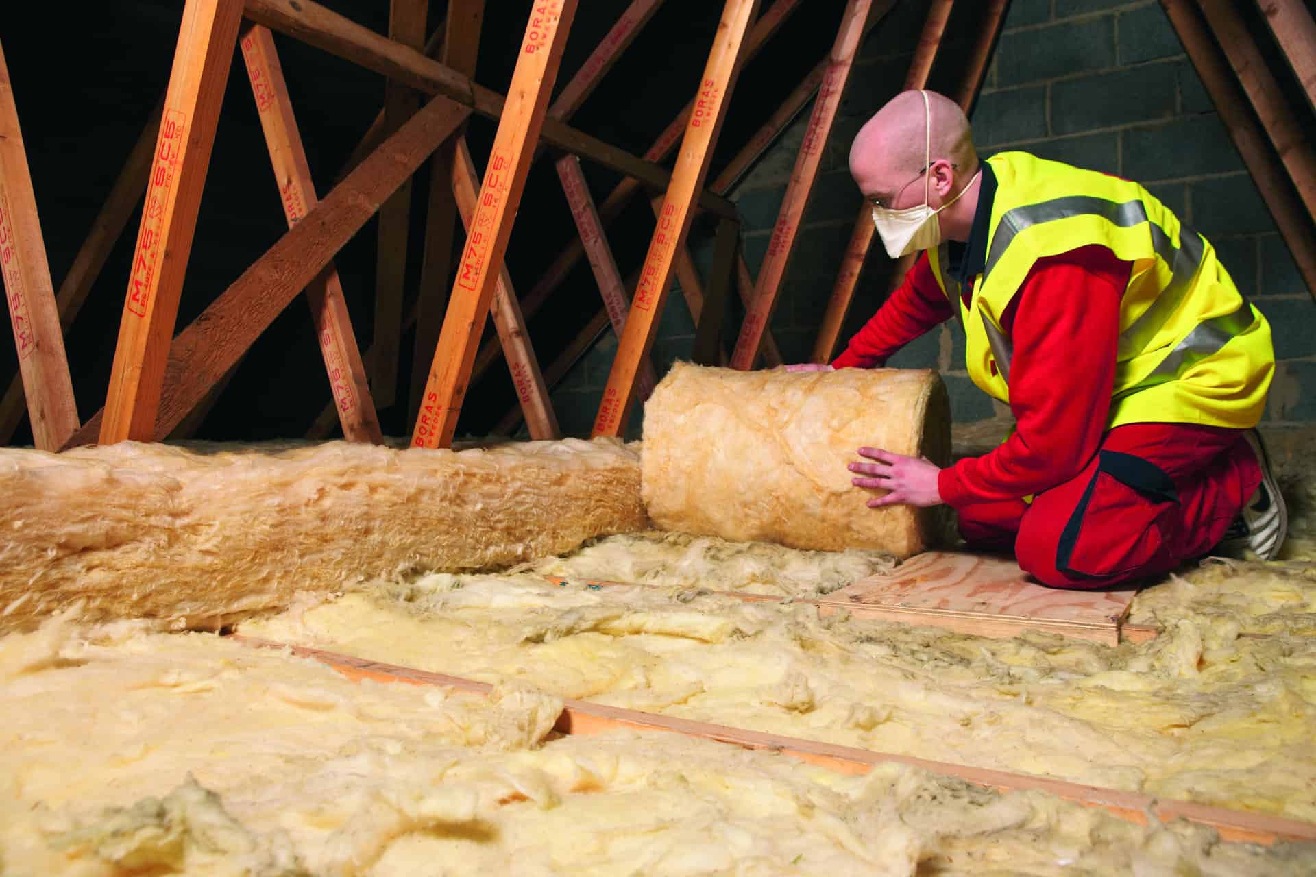 Exploring the Natural Materials for Effective Roof Insulation