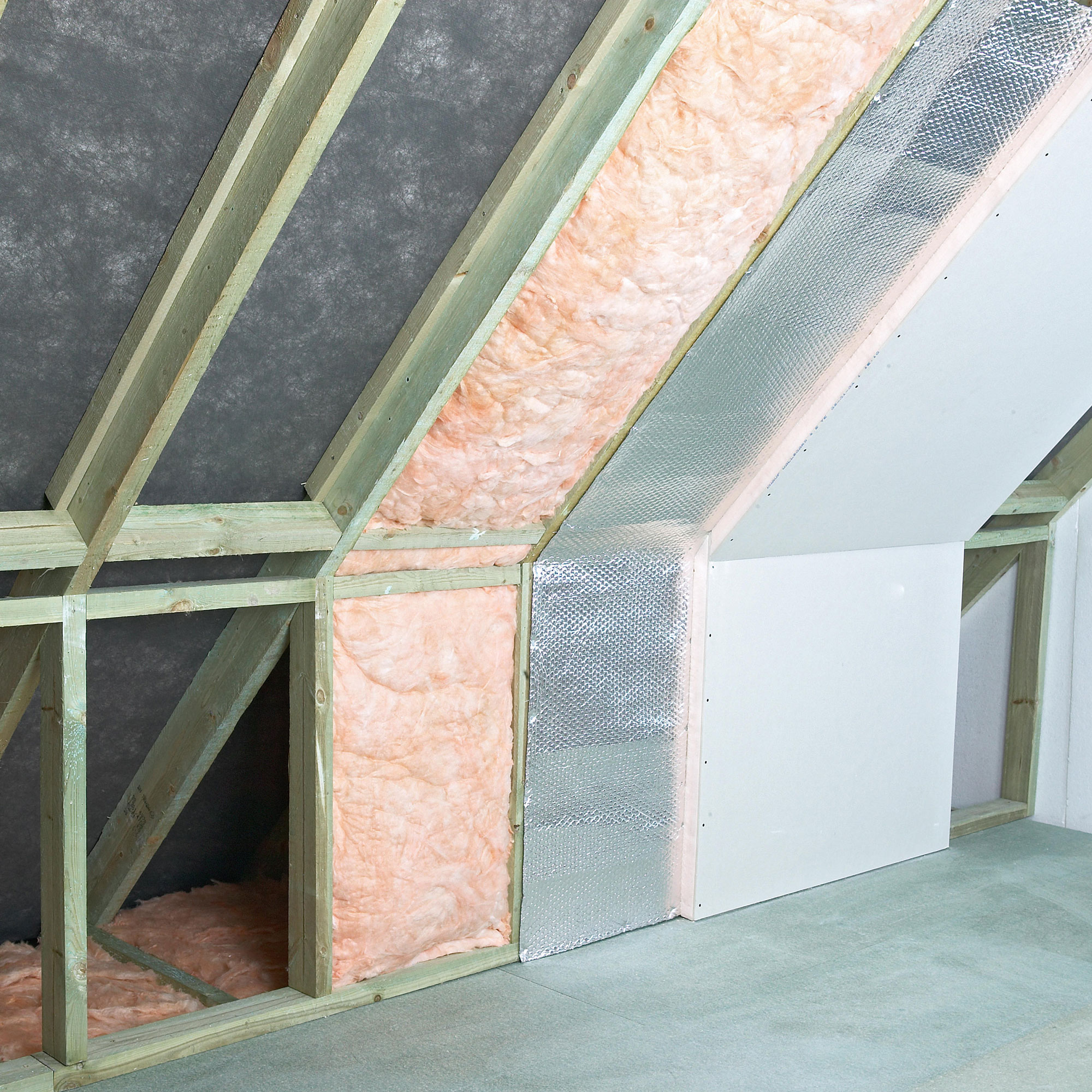 Exploring the Best Natural Insulation Solutions for Sustainable Living